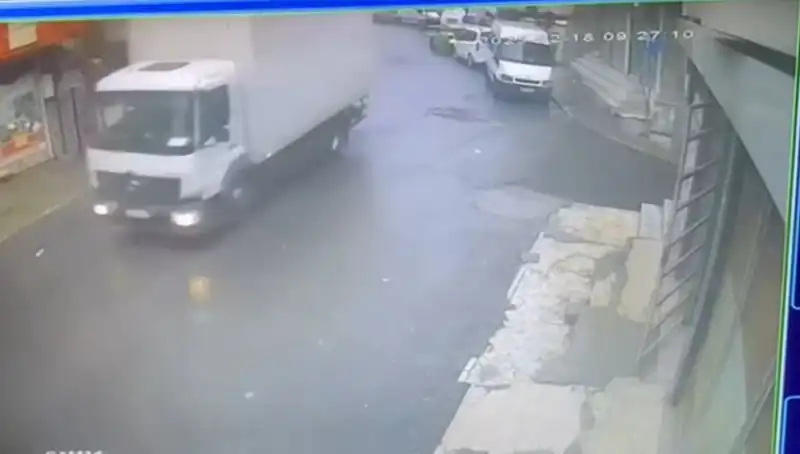 Sahte Polisler, 1,7 Milyon Liralık Gasp Yaptı: Tutuklandıklarında Şaka Dediler