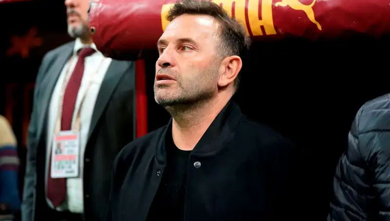 Galatasaray'da Okan Buruk'un Tek Değişikliği Takımı Nasıl Etkileyecek?