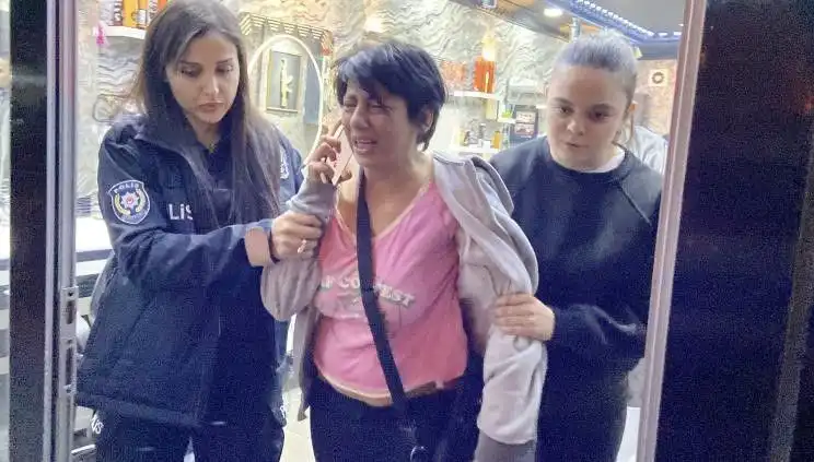 Polise "Köpek" Deyip İten Kadına Adli İşlem Yapıldı