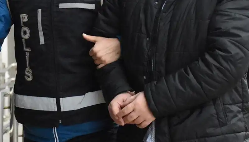 Sosyal Medyada Kadın Profilinden 500 Milyonluk Vurgun Yapıldı: 12 Kişi Tutuklandı