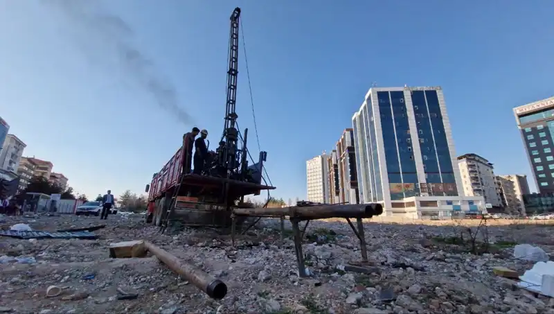 Galeria Sitesi'nde Heyecan Verici Kazı: 89 Kişilik Tarih Gündeme Geldi