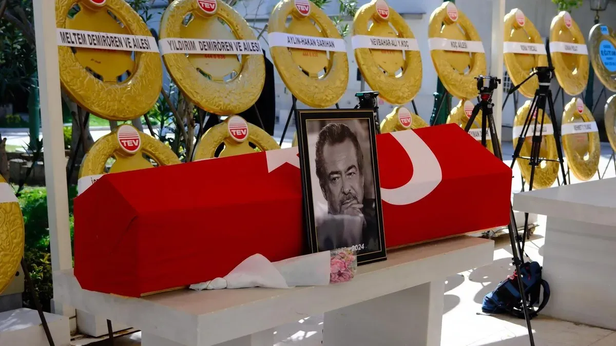 Güneri Cıvaoğlu Son Yolculuğuna Uğurlandı: Basın Dünyası Yasta