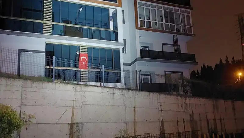 Sakarya'da 4 Katlı Apartman Neden Tahliye Edildi? İşte Detaylar!