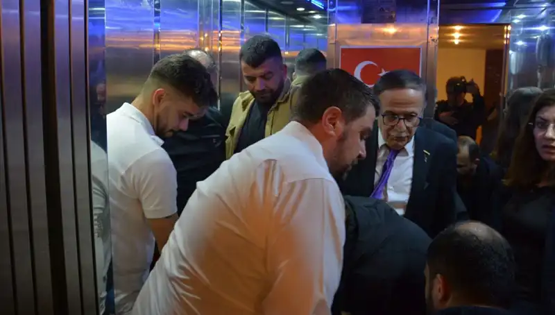 Volkan Konak Anmasında Kalbi Durdu: Hayranları Yasa Boğuldu