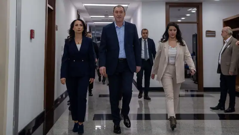 DEM Parti Heyetinin Siyasi Parti Turu: Bugün Üç Partide Temaslar Gerçekleşecek