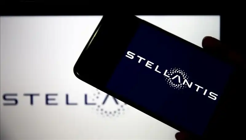 Stellantis Krizle Çatışıyor: Fabrika Kapanmaları Kapıda mı?