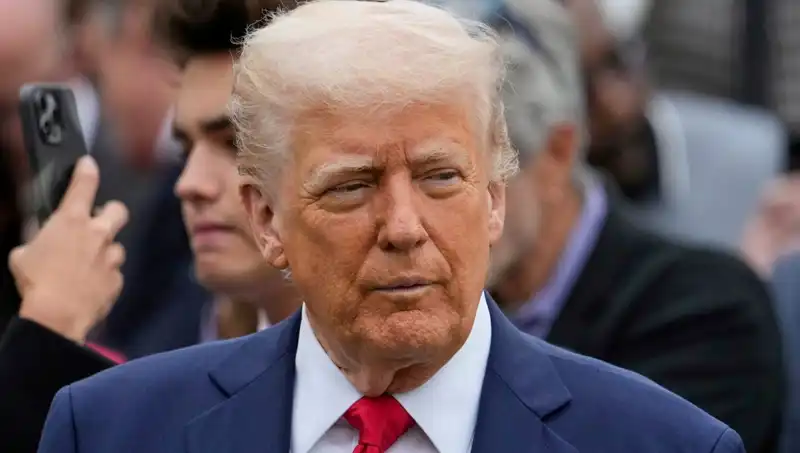 Trump, Çin İle Ticaret Anlaşmazlığında Vergi Kesintisini Duyurdu