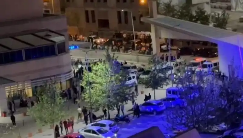 Halay Başı Tartışması: Bıçaklama ve Dökme Saldırısını Doğan Sokağında Yaşandı!