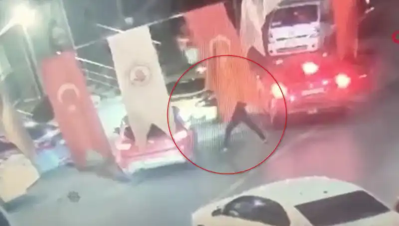 Gençlerin Alışveriş Keyfi Kanlı Bir Olayla Son Buldu