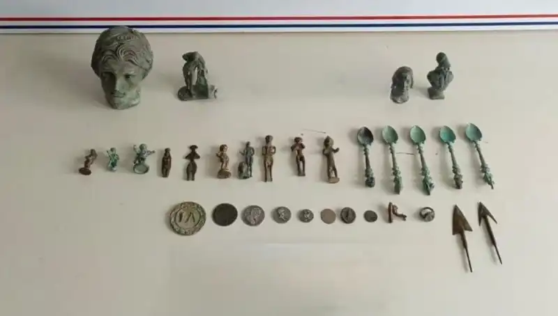 Roma Dönemine Ait Tarihi Eserler, Kaçakçılardan Kurtarıldı
