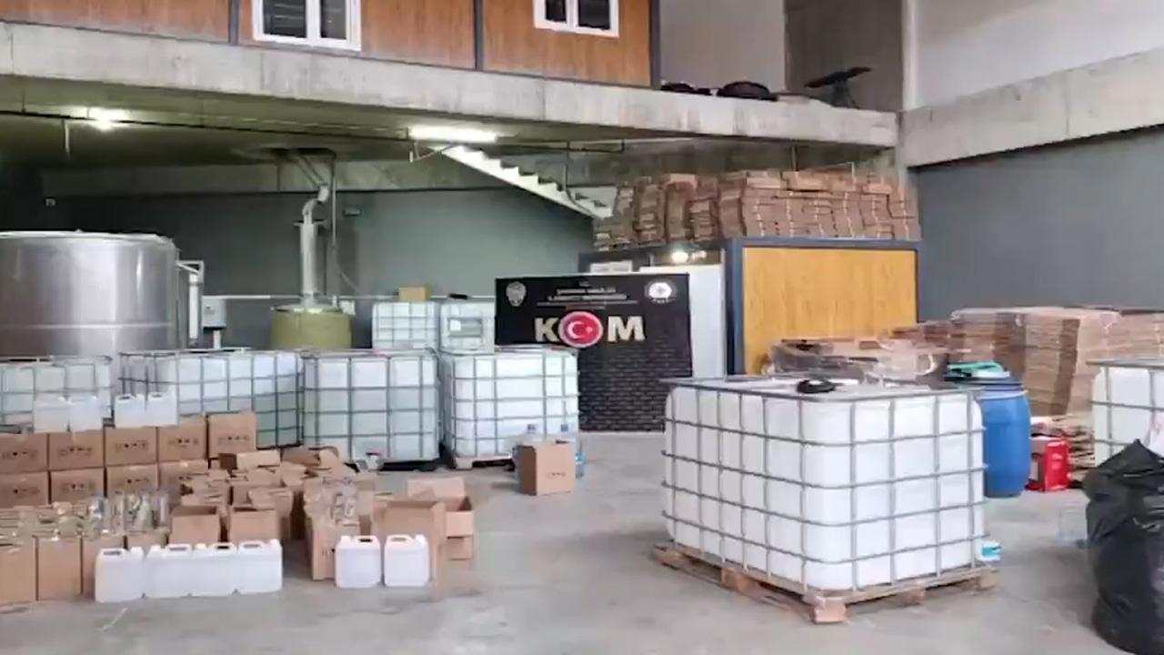 81 ilde gerçekleştirilen çengel operasyonunda 137 bin litre sahte alkol ve etil alkol ele geçirildi