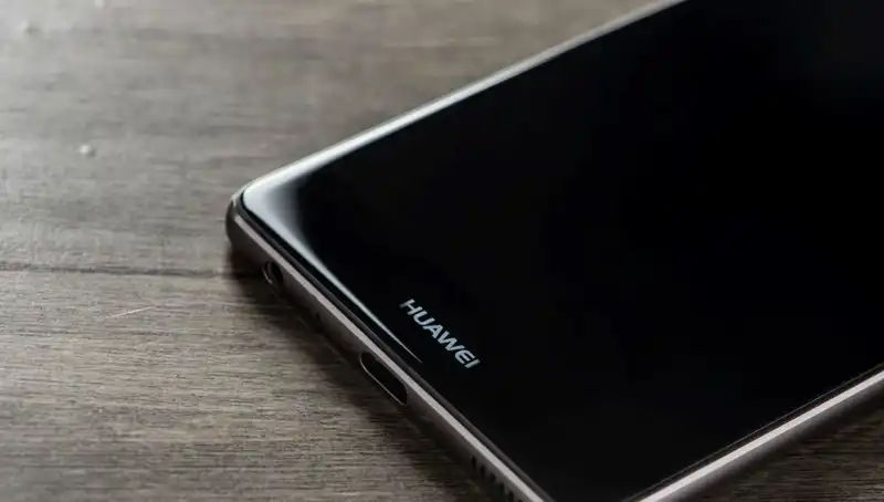 Huawei'nin Önümüzdeki Dönem İçin Tasarladığı Yeni Katlanabilir Telefonunu Keşfedin