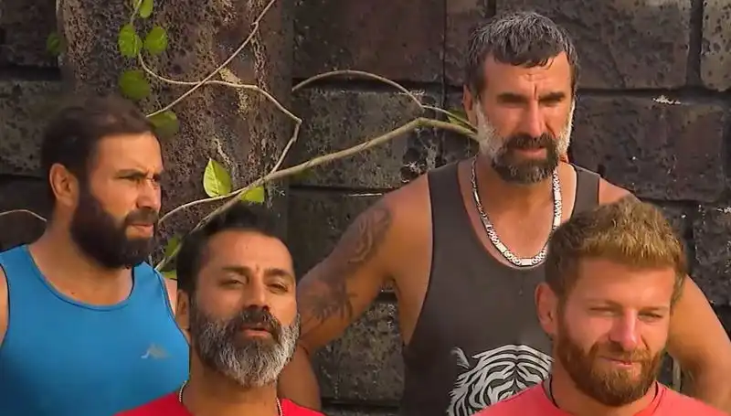 Survivor'da Şok Gelişme: Takım Arkadaşlarından Biri Yapılan Elemede Elendi!