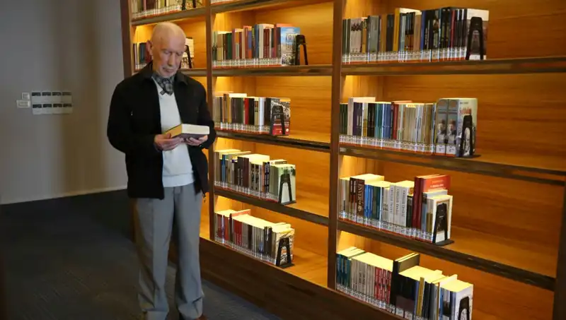 71 Yıllık Okuma Tutkusu: 8 Yaşında Başlayan Kitap Yolculuğu