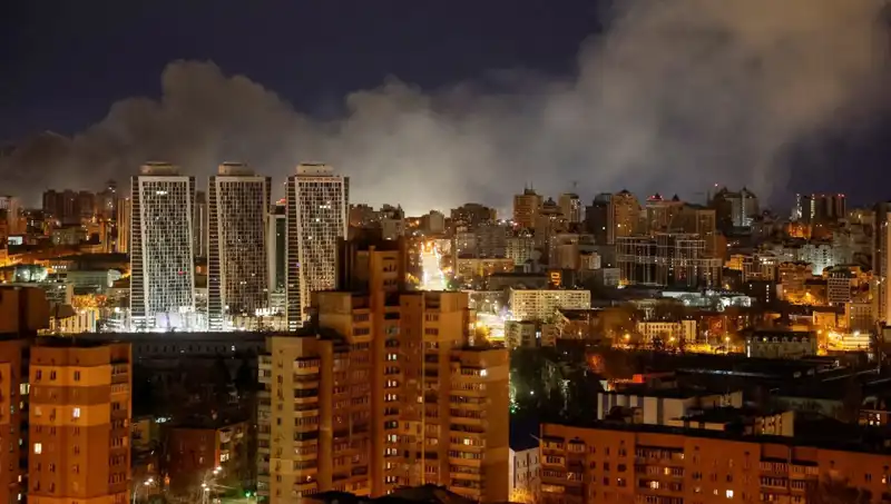 Ukrayna'da Rusya'nın Kiev Saldırısı: Üç Yaralı ve Artan Gerilim