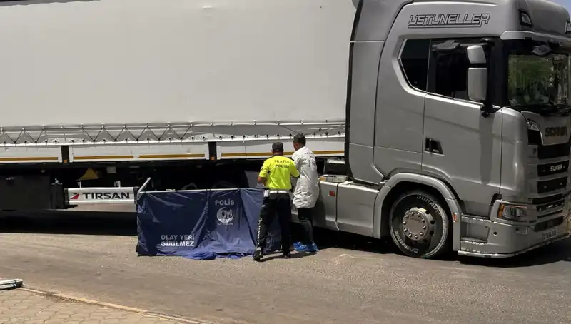 Gaziantep'te Feci TIR Kazası: 2 Can Gitmesine Neden Oldu
