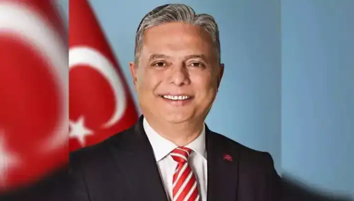 Ümit Uysal Kimdir? CHP Genel Başkan Adayının Hayatına Dair Her Şey