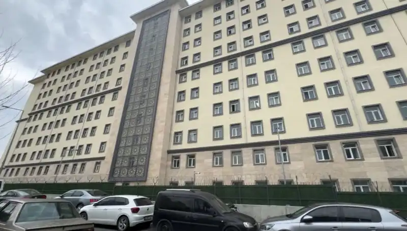 Kız Öğrenci Yurdunda Şok Olay: Takipçi, Oda Oda Gezdikçe Korku Sardı