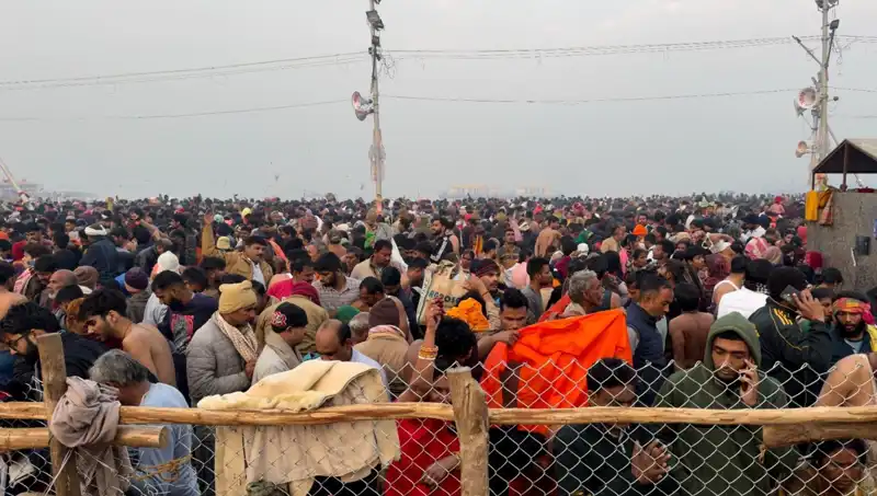 Hindistan’daki Dini Festivalde İzdiham: Trajedi ve Kayıplar!