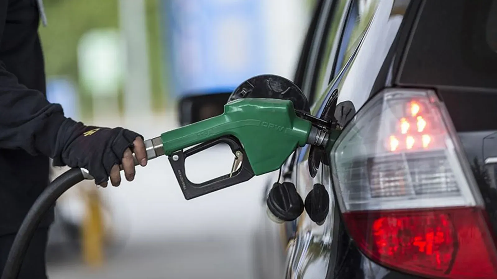 Araç Sahiplerine Müjde: Motorine İndirim Geldi! 10 Aralık 2024 Güncel Fiyatlar