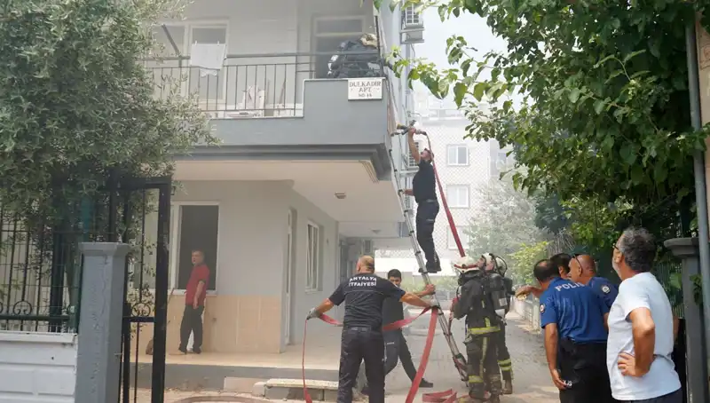 Arkadaş Kavgası Yangına Dönüştü: Daireler Kül Oldu
